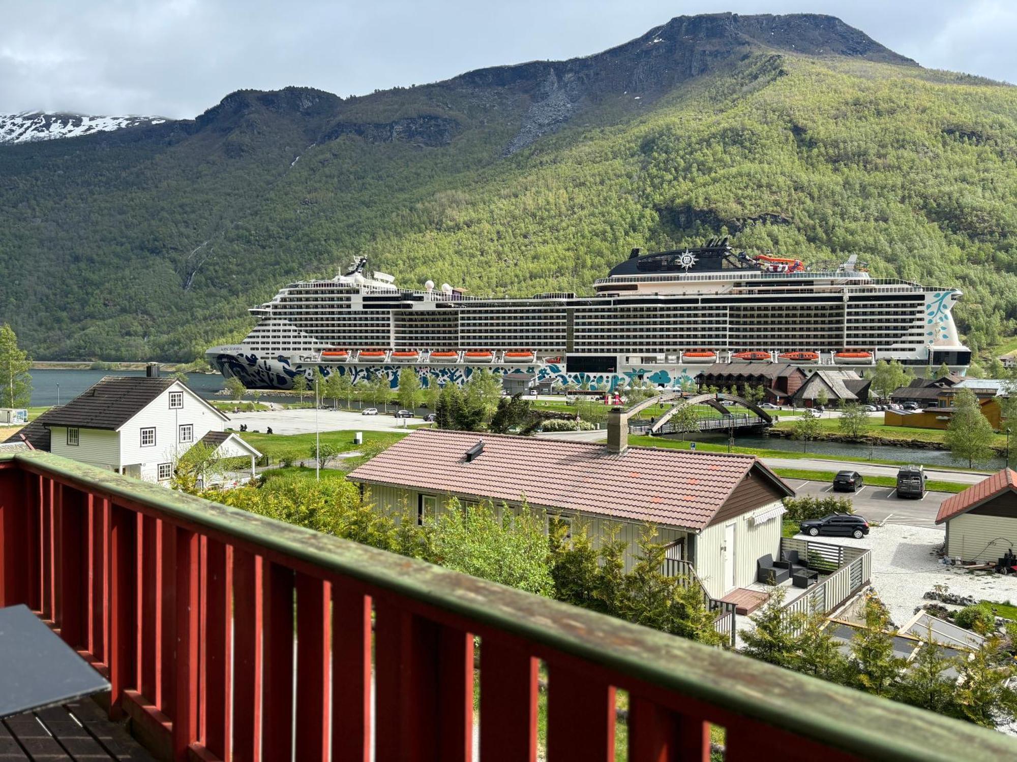 Brekke Apartments Flåm Buitenkant foto